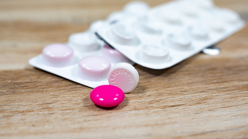 Read more about the article <strong>Paracetamol vs Ibuprofen</strong>